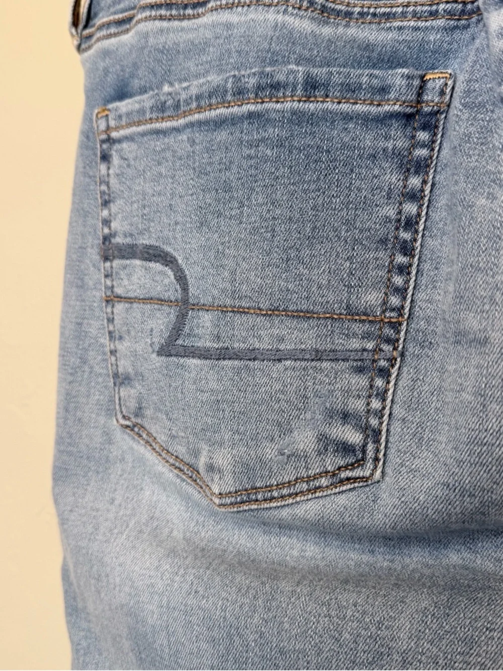 AE Factory Distressed Ripped Busted Knees Light Wash Super Stretch Skinny Jeans - Picture 7 of 14